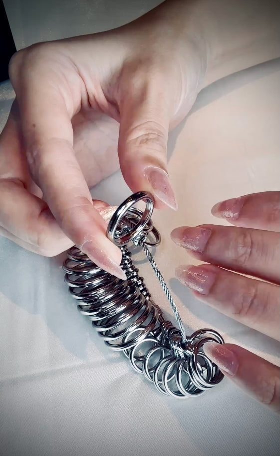 How to Find Out Ring Size for Yourself or Your Partner