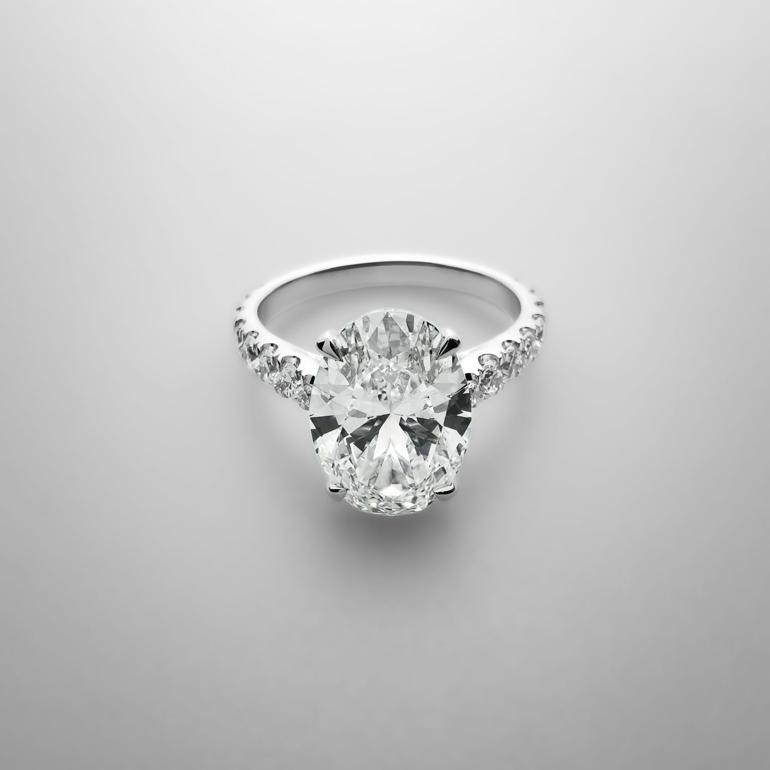 Oval shaped diamond collection