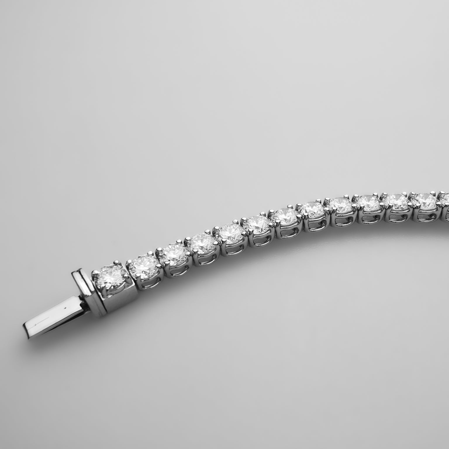 20 pts diamond 4 prong tennis bracelet 3.8mm