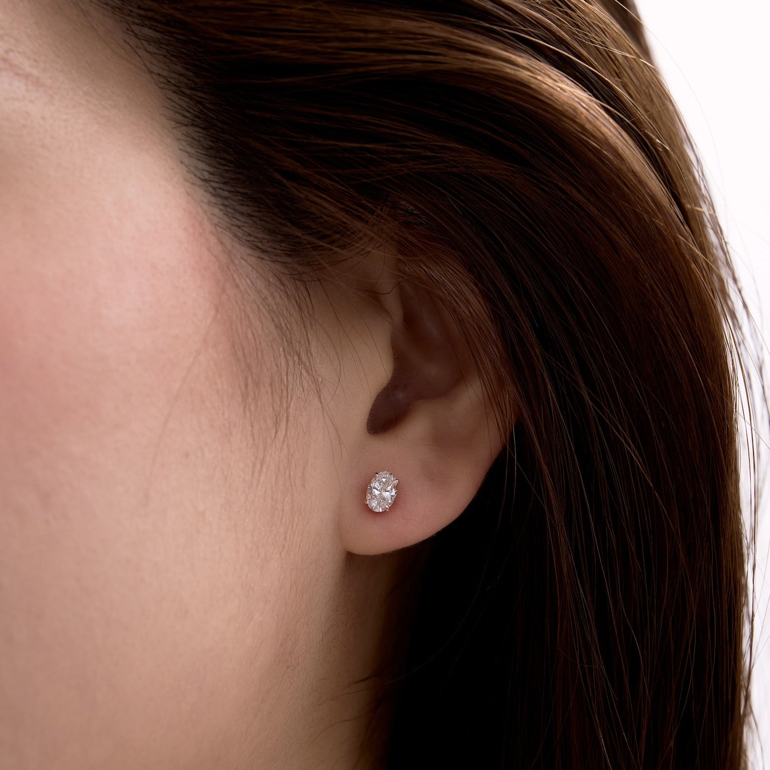 1 carat oval diamond on ear