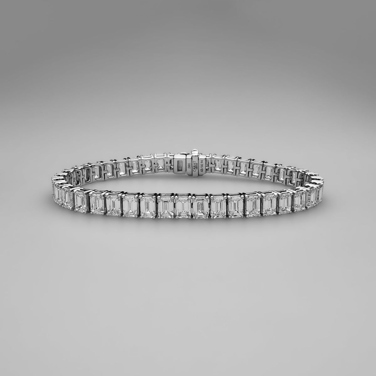 30 pointer Emerald Tennis Bracelet