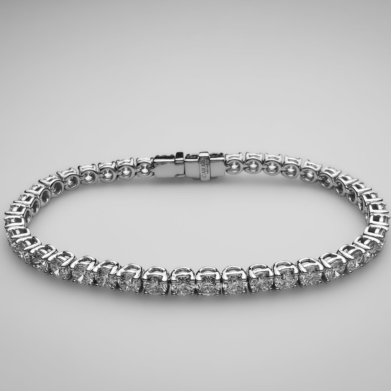 15 pointer diamond tennis bracelet 3.4mm top view