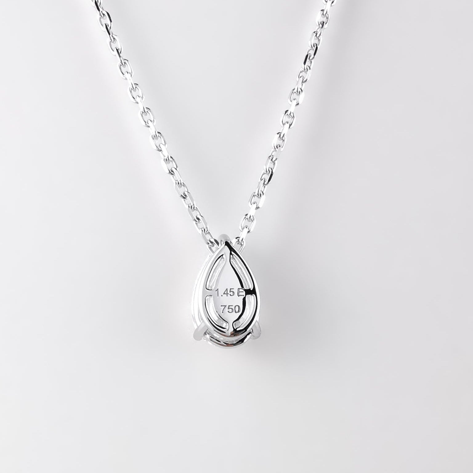 Pear shaped teardrop pendant diamond necklace