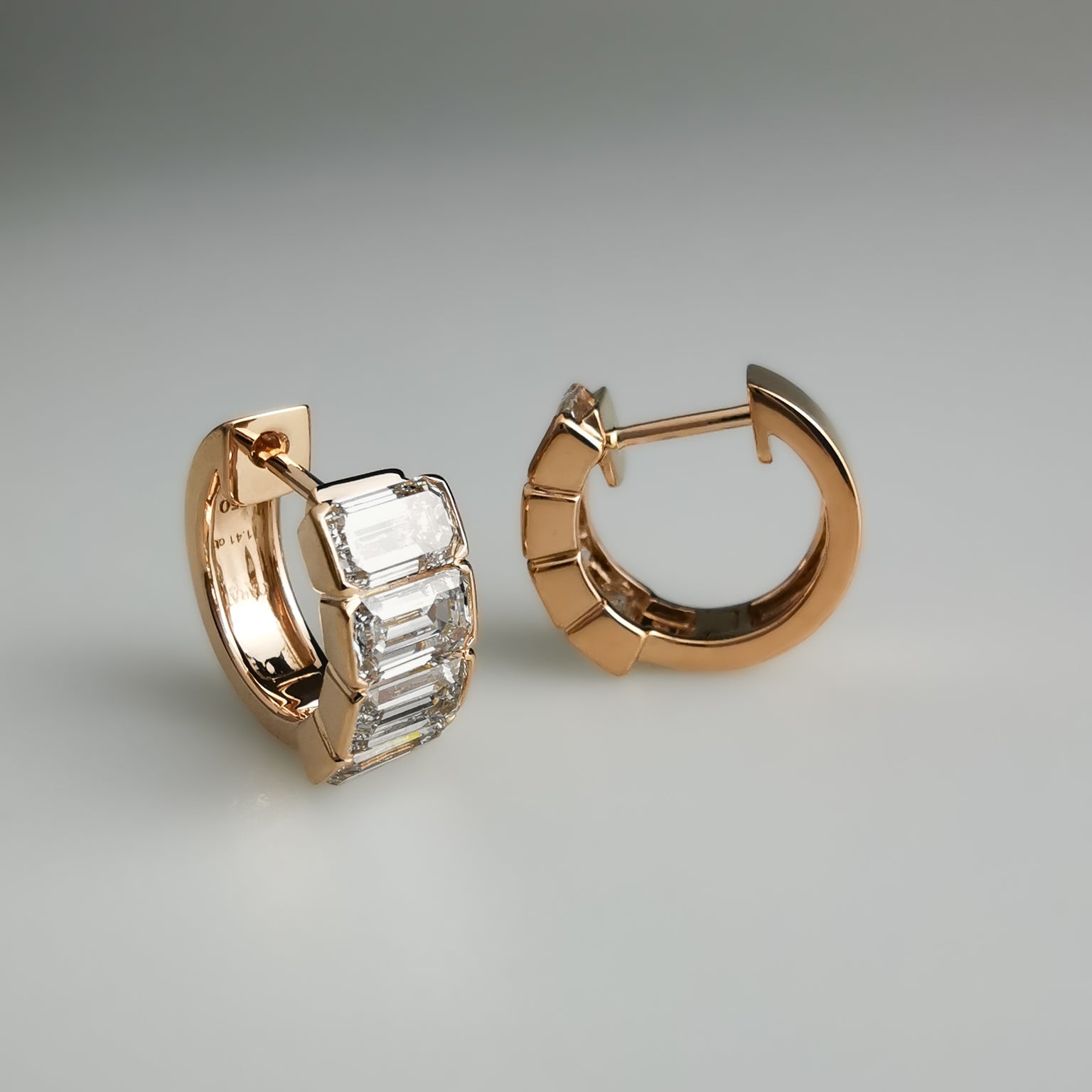 Emerald Huggies Earrings Rose Gold Diamond 2