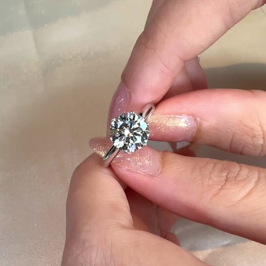 Solitaire Diamond Ring Fire Sparkling